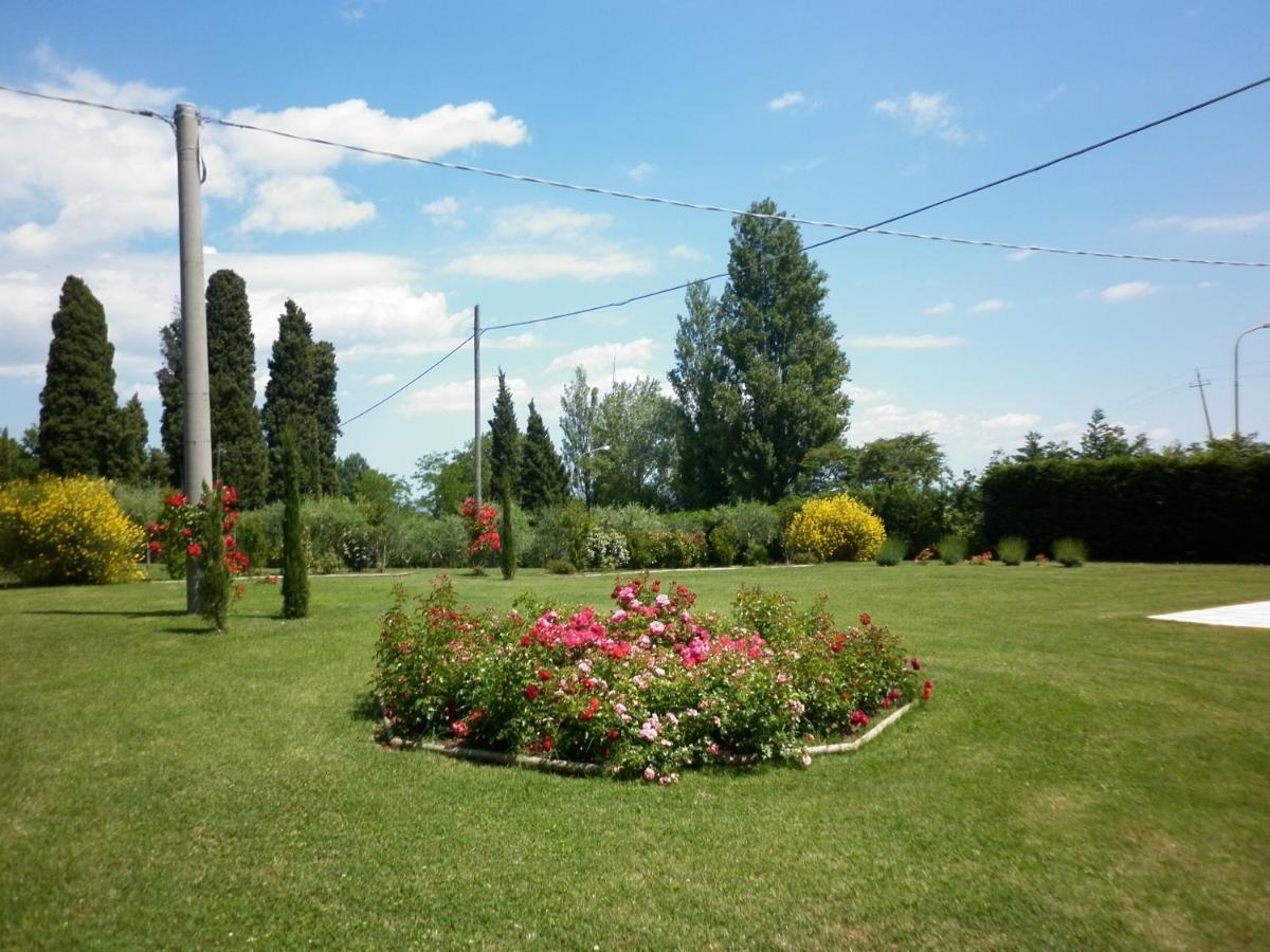 Villa Jolanda Fratte Rosa Luaran gambar