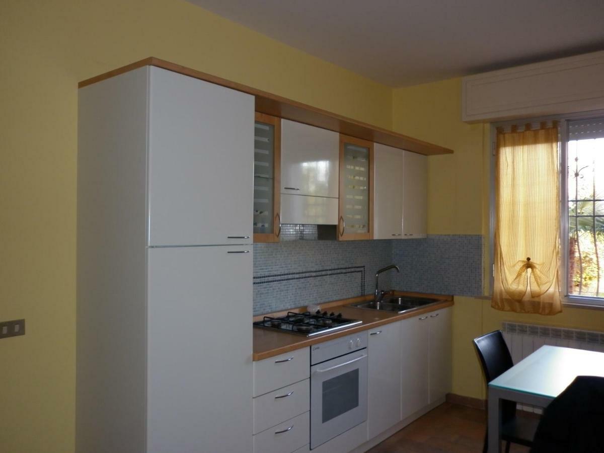 Villa Jolanda Fratte Rosa Luaran gambar