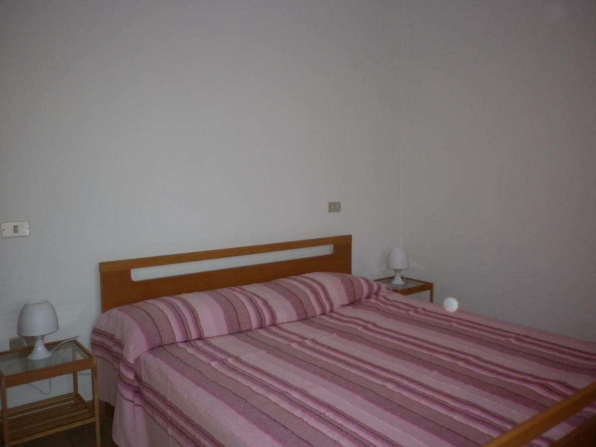 Villa Jolanda Fratte Rosa Luaran gambar