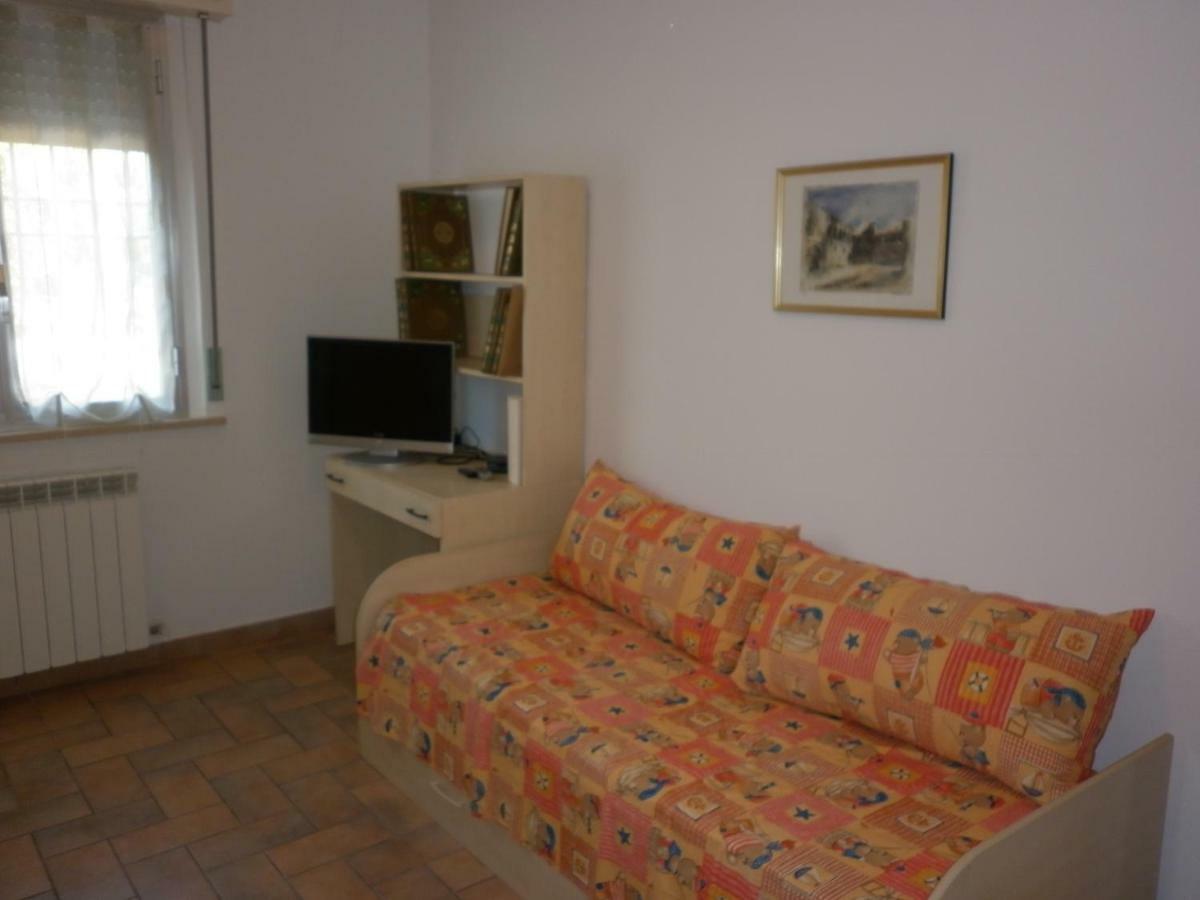 Villa Jolanda Fratte Rosa Luaran gambar